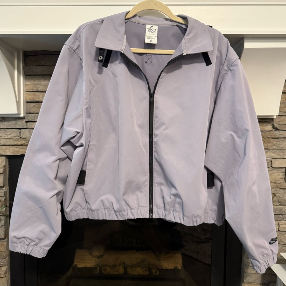 Nike Sportswear Tech Pack Provence Purple/Lavender Jacket Size XL.